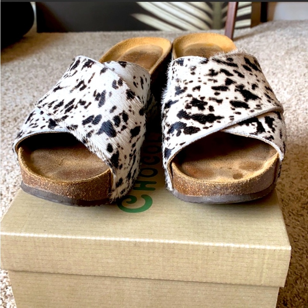 Chocolate bleu cowhide slides